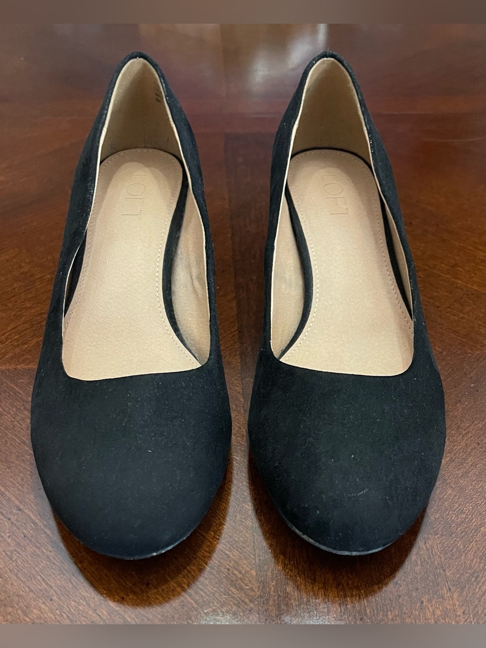 LOFT Black Suede Round Toe Flats. You know you can’t wait to wear these!